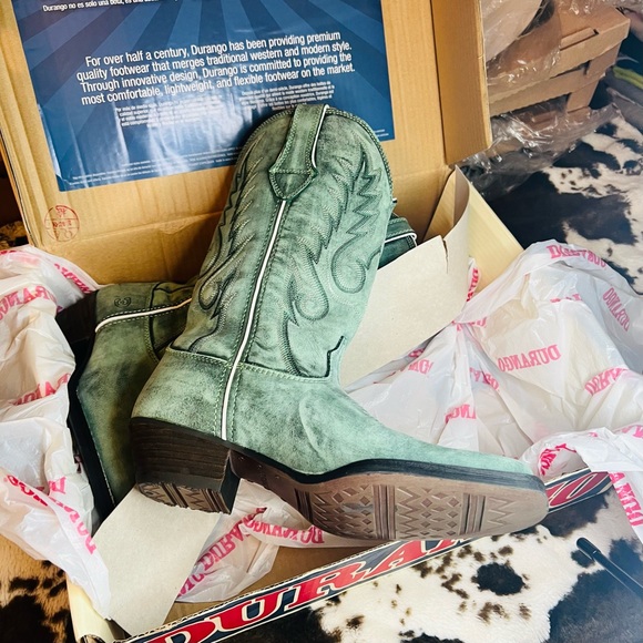 SOLD - Picture 4 of 6